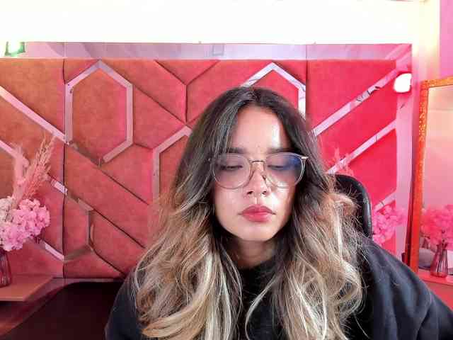 Modella: OliviaFox