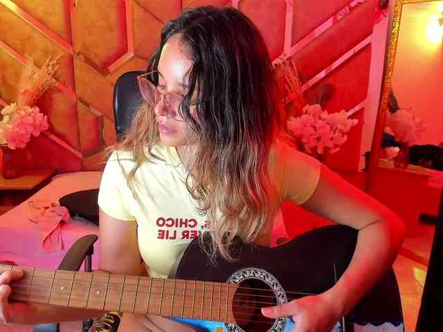 OliviaFox OliviaFox