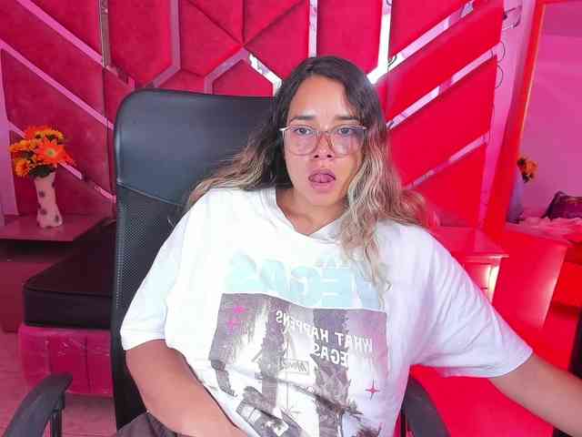 OliviaFox OliviaFox