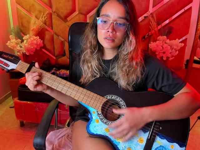 OliviaFox webcam