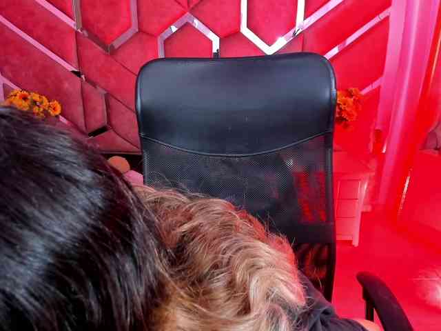 OliviaFox webcam
