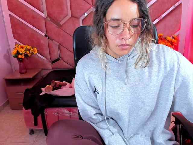 Modella: OliviaFox
