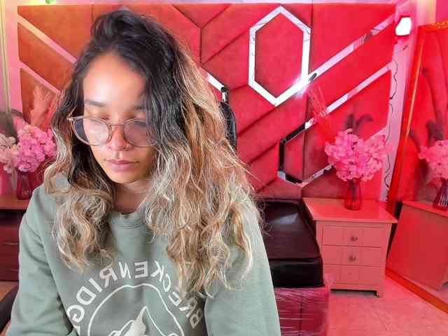 OliviaFox webcam