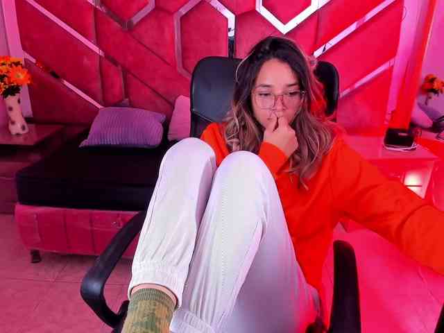 Modella: OliviaFox