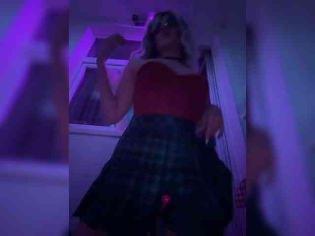 CassieSaunders webcam