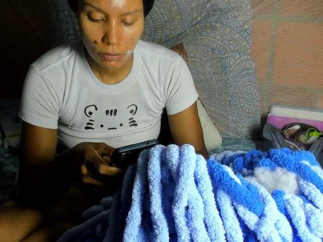alia2424 live cam on BongaCams