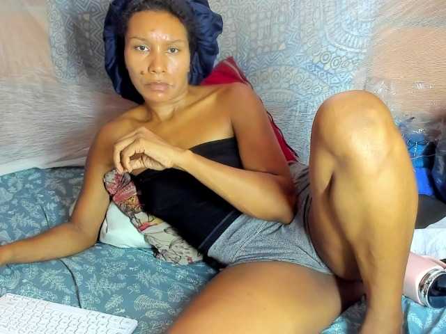 alia2424 live cam