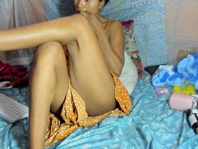 alia2424 live cam on BongaCams