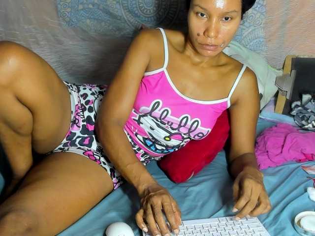 alia2424 live cam preview
