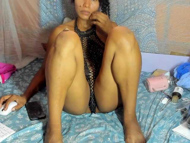 alia2424 live cam on BongaCams