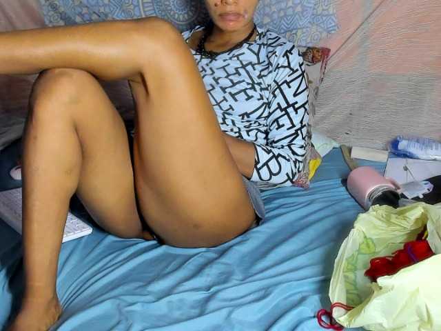 alia2424 live cam