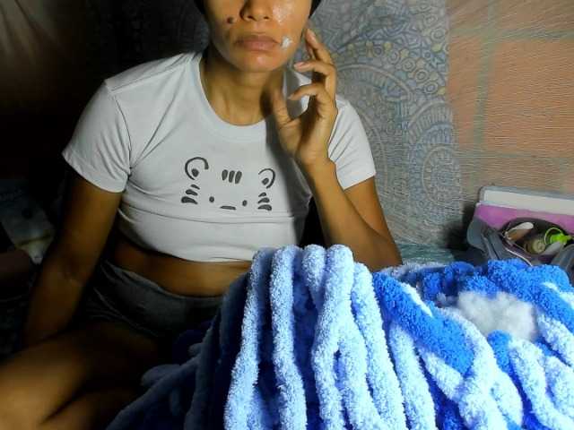 alia2424 live cam on BongaCams