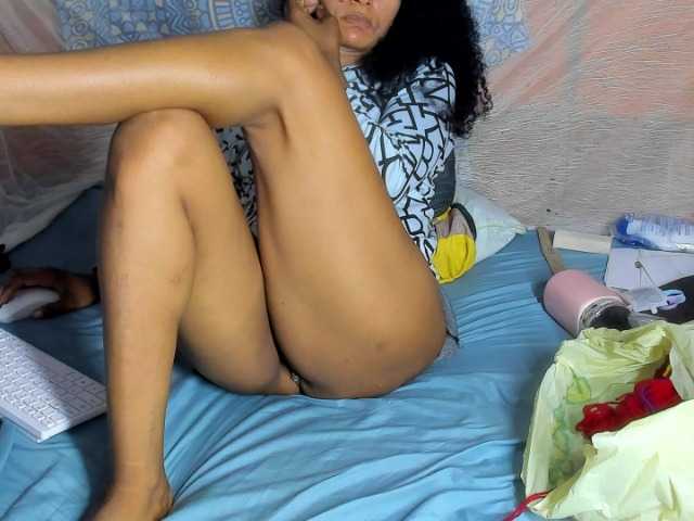 alia2424 live cam