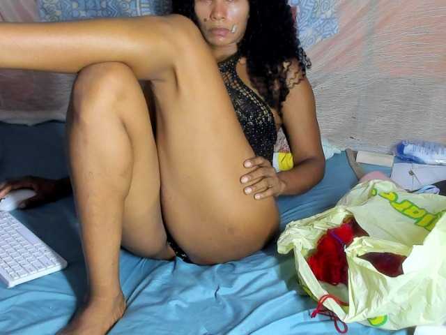 alia2424 live cam