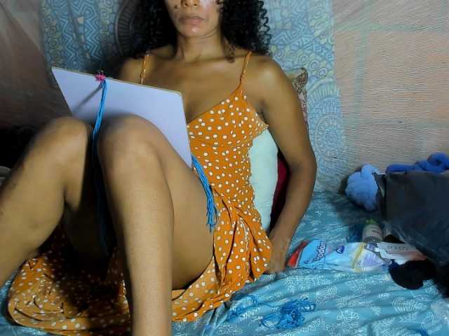 alia2424 live cam on BongaCams