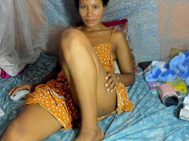 alia2424 live cam on BongaCams