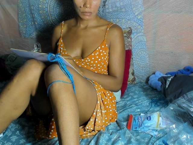 alia2424 live cam on BongaCams
