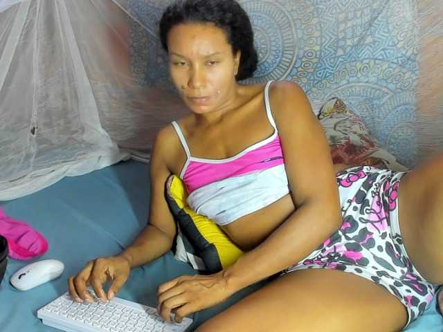 alia2424 live cam preview