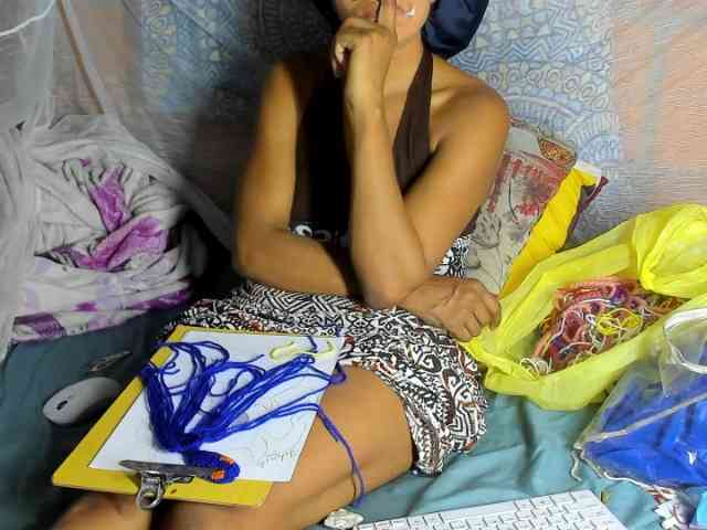 alia2424 webcam