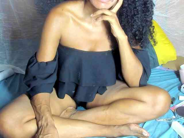 alia2424 webcam