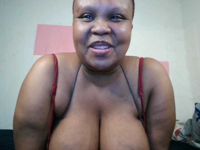 BIGTITTISXX live cam on BongaCams