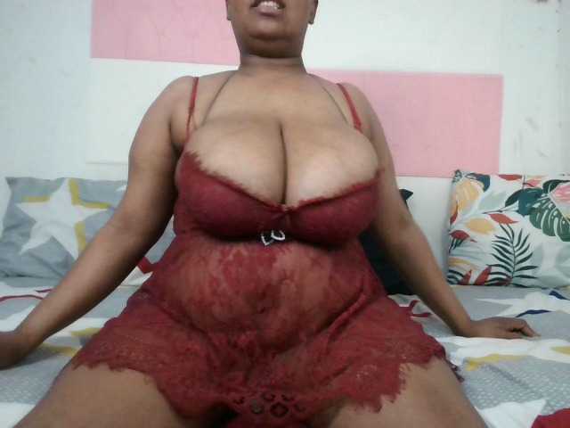 BIGTITTISXX live webcam show