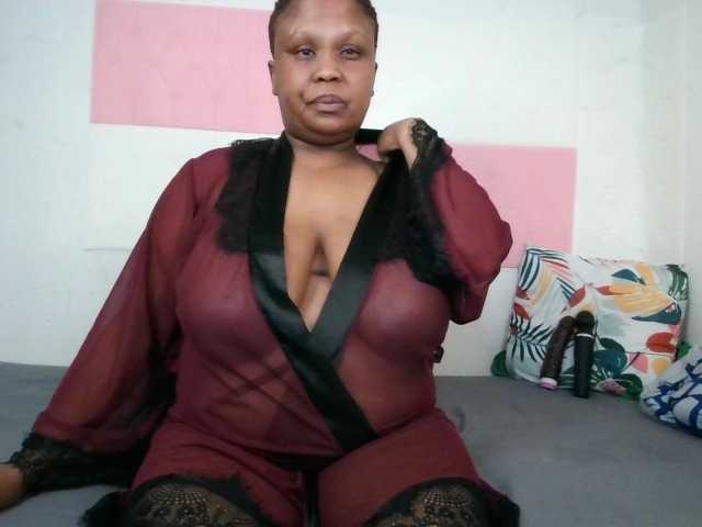 BIGTITTISXX