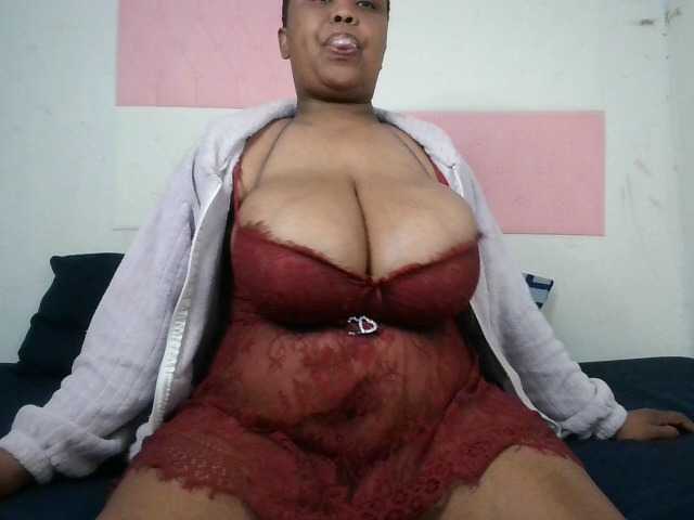 BIGTITTISXX