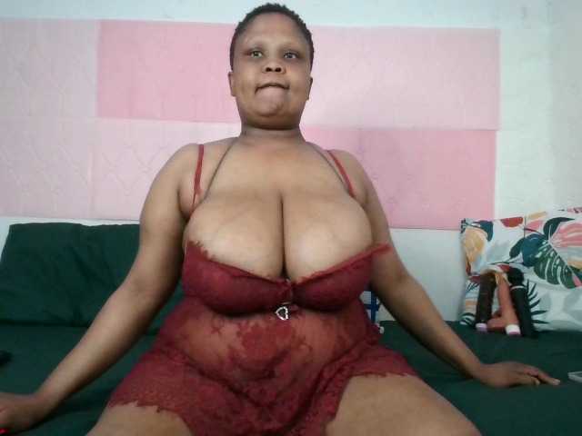 BIGTITTISXX, live now on BongaCams