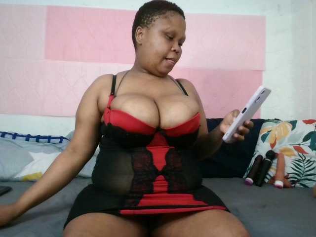BIGTITTISXX