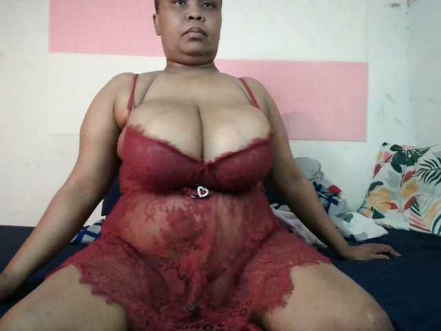BIGTITTISXX live cam on BongaCams