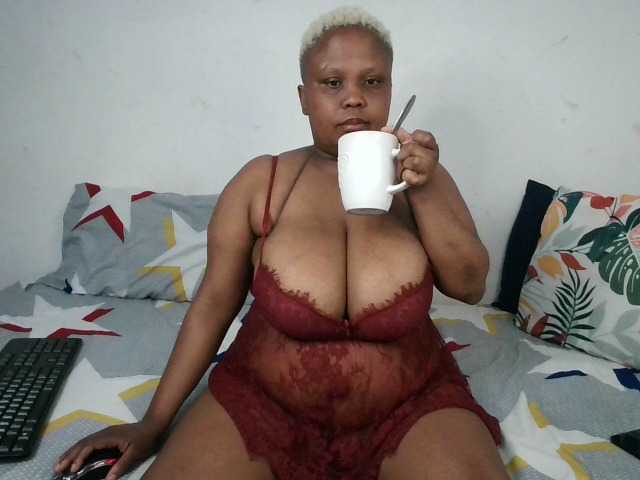 BIGTITTISXX's BongaCams show and profile