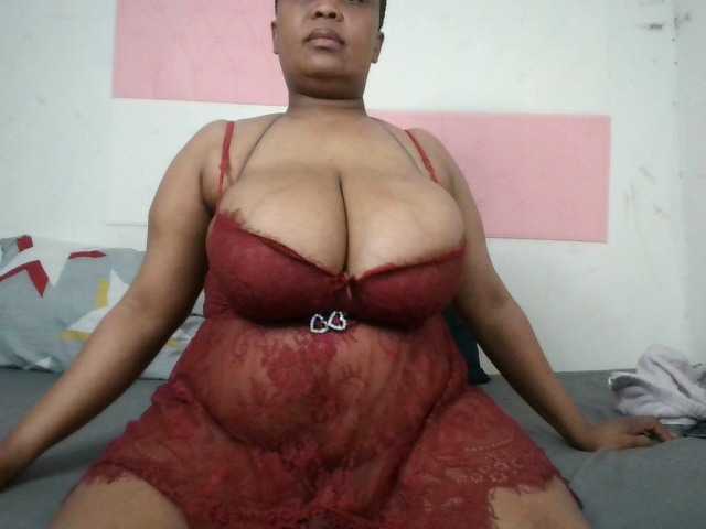 BIGTITTISXX