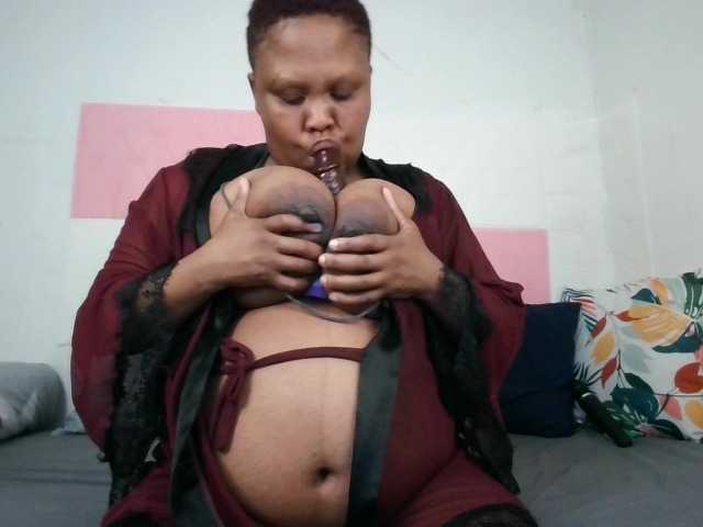 BIGTITTISXX
