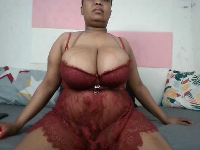 BIGTITTISXX live webcam show