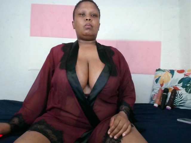 BIGTITTISXX