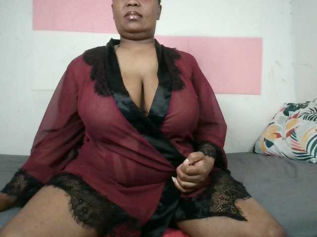 BIGTITTISXX live cam on BongaCams