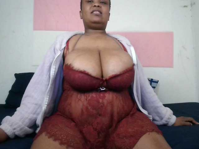 BIGTITTISXX live webcam show