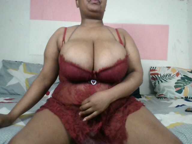 BIGTITTISXX live webcam show