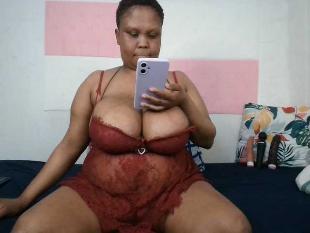 BIGTITTISXX