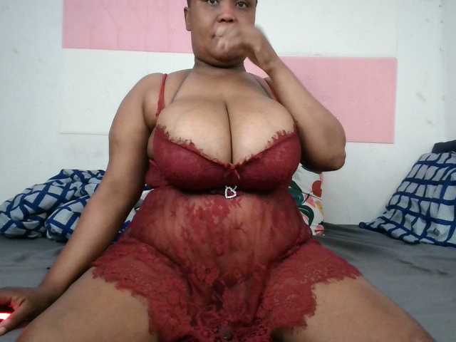 BIGTITTISXX