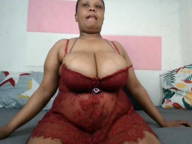 BIGTITTISXX live cam on BongaCams