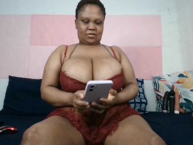 BIGTITTISXX