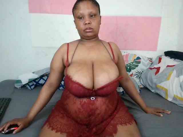 BIGTITTISXX BIGTITTISXX