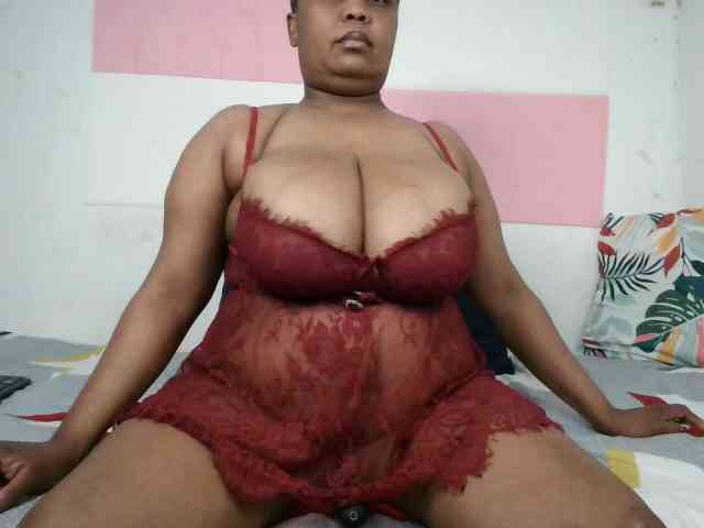 BIGTITTISXX
