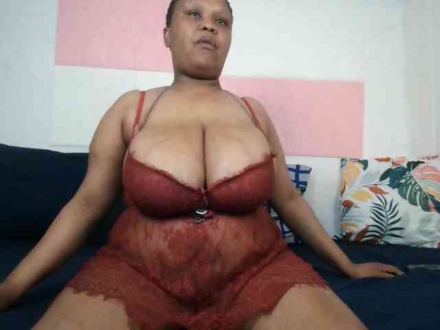 BIGTITTISXX webcam