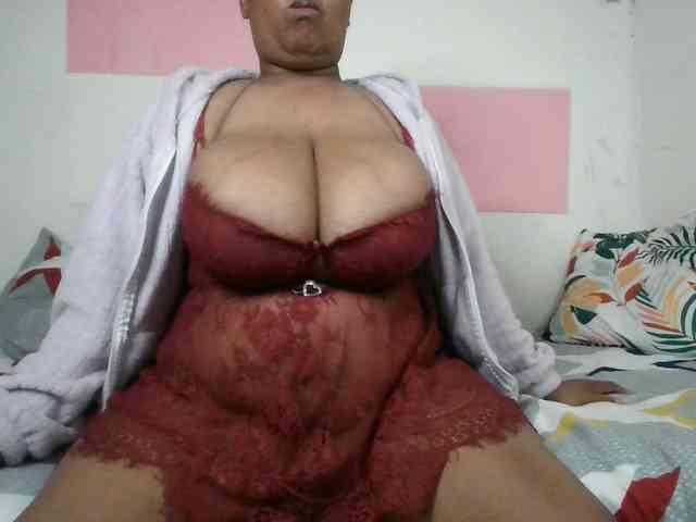 BIGTITTISXX BIGTITTISXX