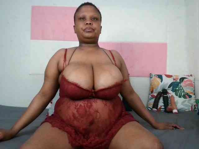 BIGTITTISXX