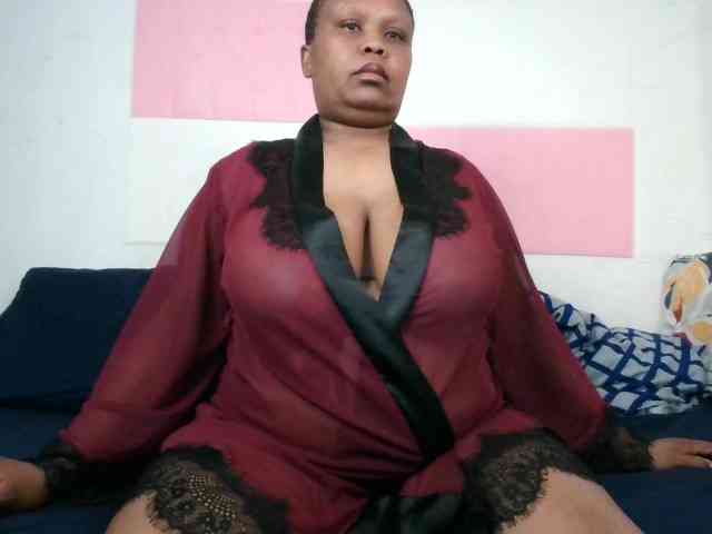 BIGTITTISXX webcam