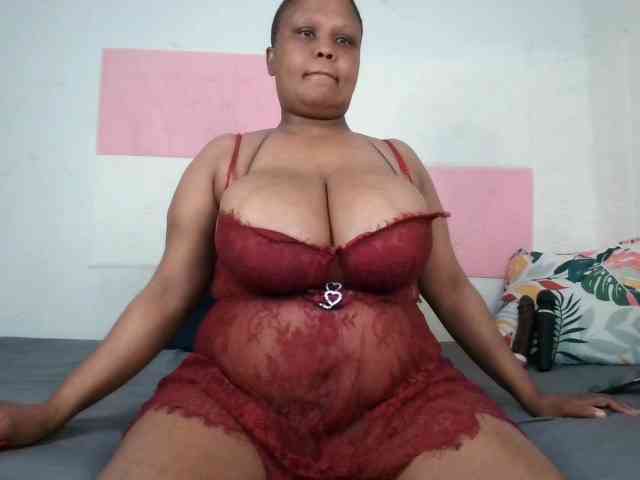BIGTITTISXX webcam